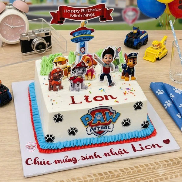 Bánh sinh nhật biệt đội chó cứu hộ Paw Patrol với các nhân vật Ryder, Chase, Marshall, Rubble và Zuma dành cho bé trai.